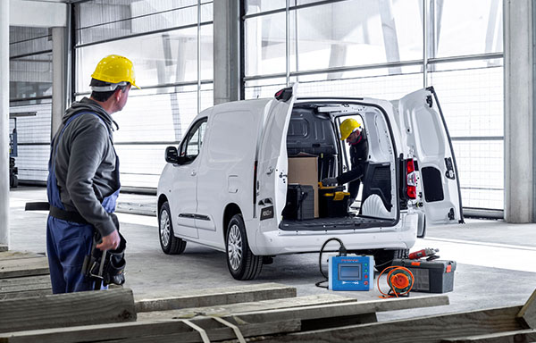 GoldCharge EV snelladers laadpalen wandladers laderwinkelserv_02_Toyota-nieuwe-PROACE-CITY